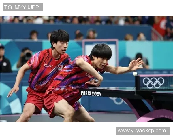 张本智和跪地捂脸！现场摆造型为教练儿子庆生，4次问候樊振东